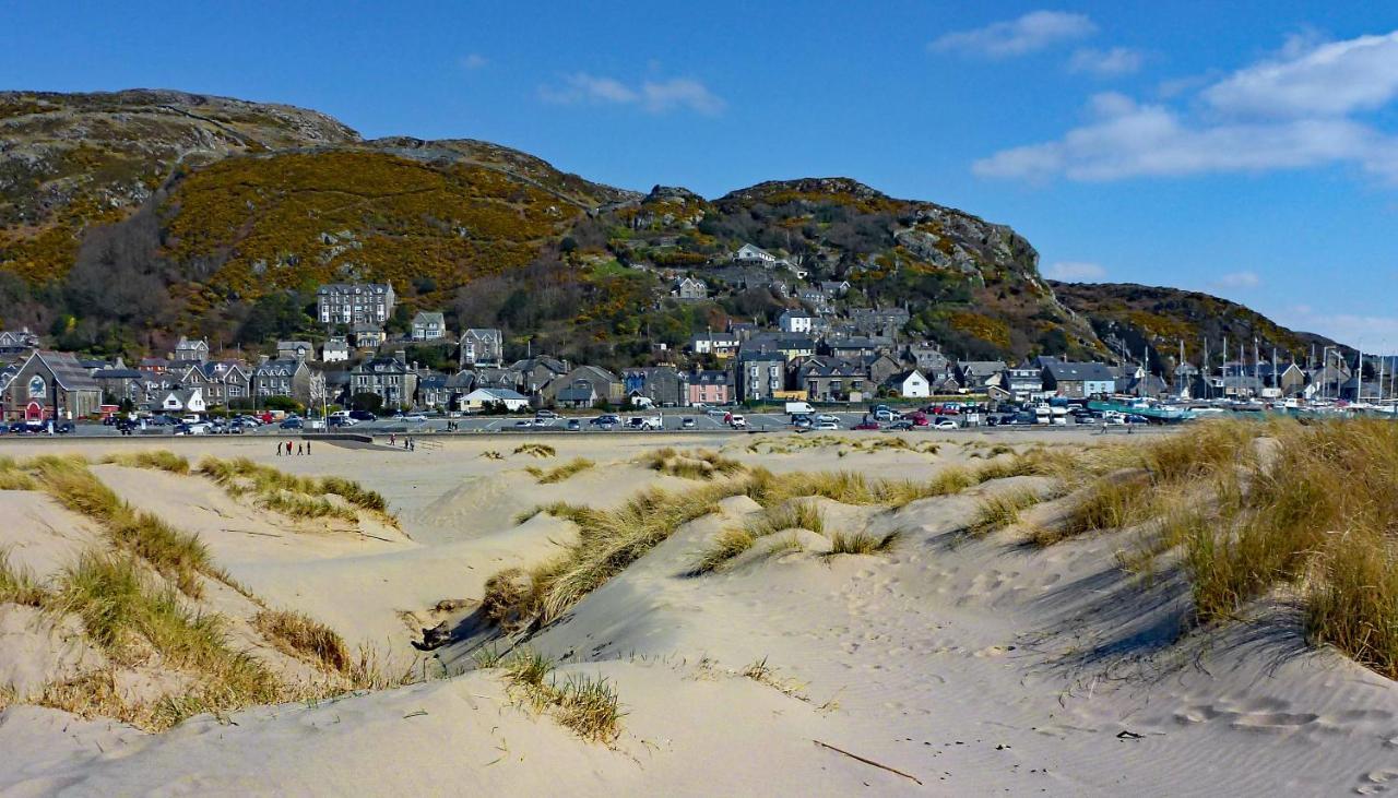 Bryn Melyn Apartments Barmouth Exterior photo